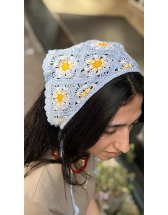Mavi Çiçek Motif Örgü Bandana