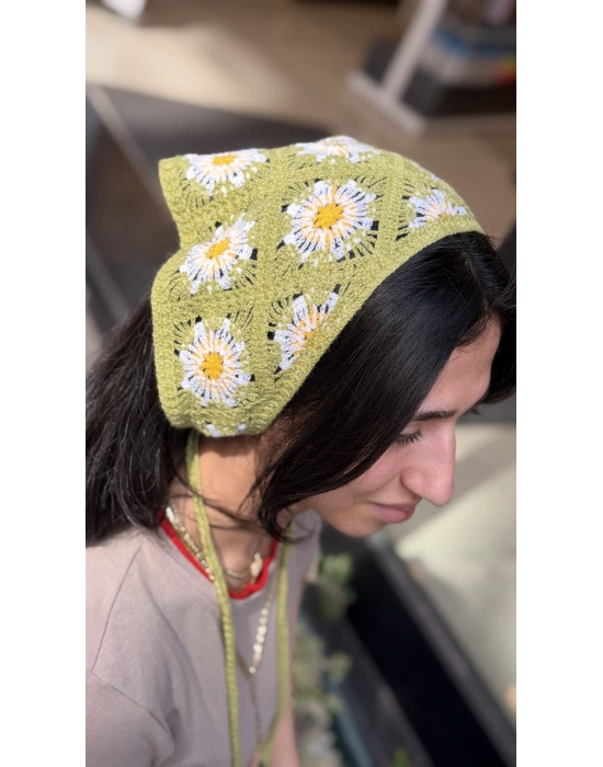 Yeşil Çiçek Motif Örgü Bandana