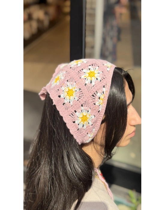 Pembe Çiçek Motif Örgü Bandana