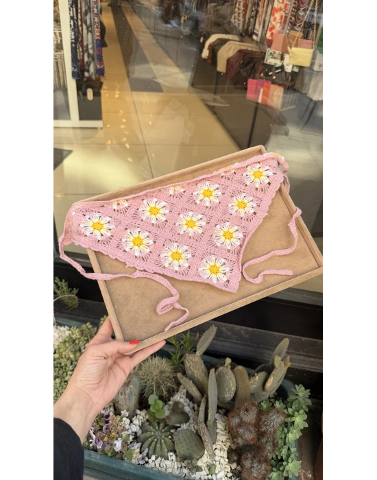 Pembe Çiçek Motif Örgü Bandana