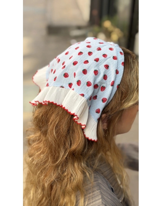 Fular Detay Kırmızı Çilek Desen Mavi Bohem Taç
