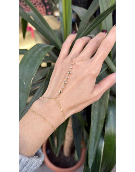 Bombeli Yonca Sıra Taş Detay Şahmeran