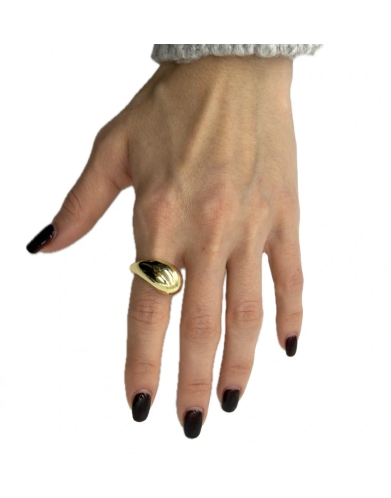 Büyük Bombeli Yüzük