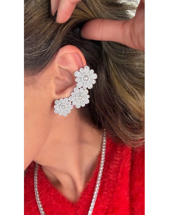 Çiçek Model Kıkırdak Küpe