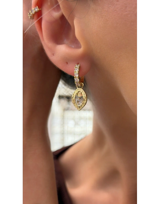 Damla Plaka Sallantılı Gold Küpe