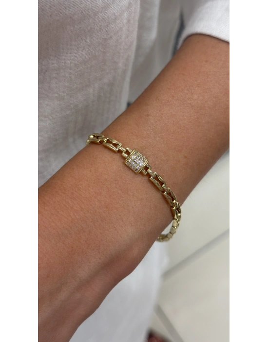 Kare Taş İşlemeli Gold Bileklik(18cm-uzatma dahil 19cm)