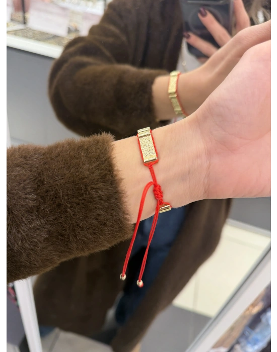 Kırmızı İp Bileklik