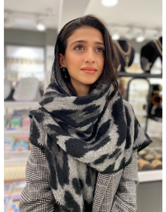 Leopar Desen Siyah-Gri Üçgen Şal