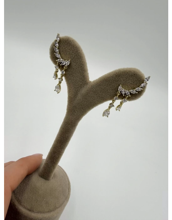 Özel Seri Oval Tal Detay Sallantılı Küpe