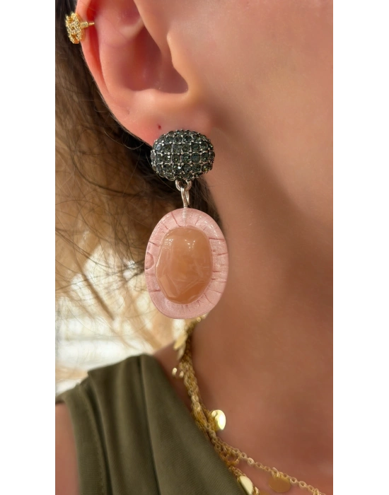 Pembe ve Siyah Renk Büyük Küpe