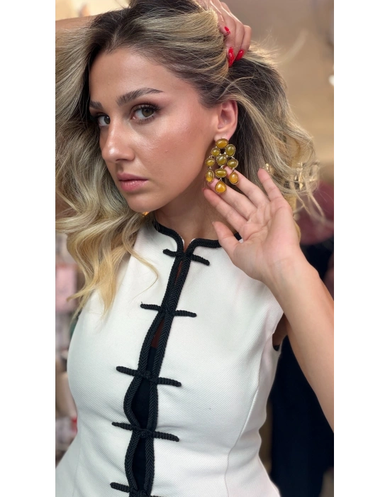 Reçine Taşlı Küpe