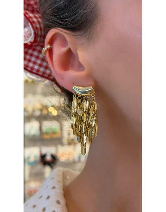 Yaprak Pul Model Sallantılı Gold Küpe
