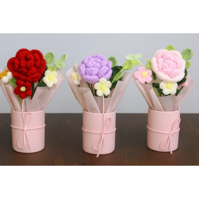 El Örgüsü Saksıda Gül Buketi