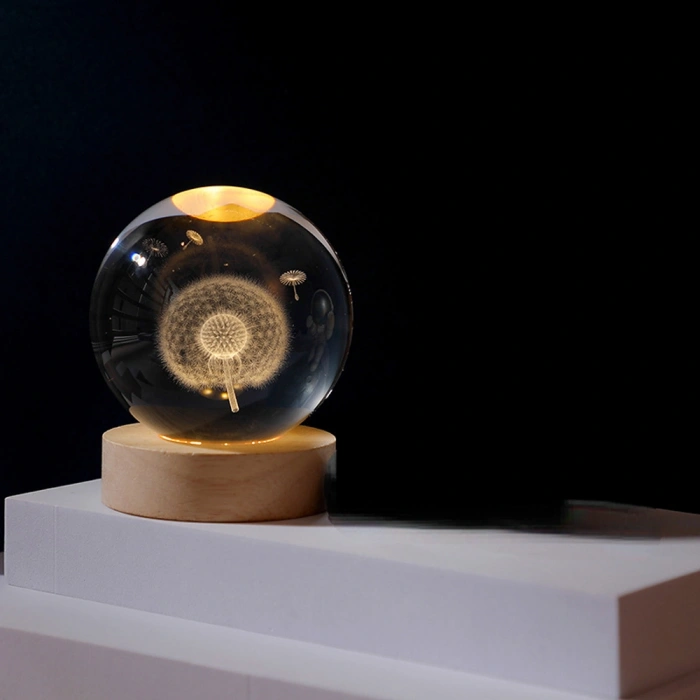 Karahindiba Tasarımlı Işıklı Cam Küre