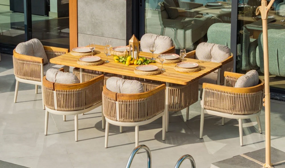 Minerva Iroko Yemek Masası Takımı