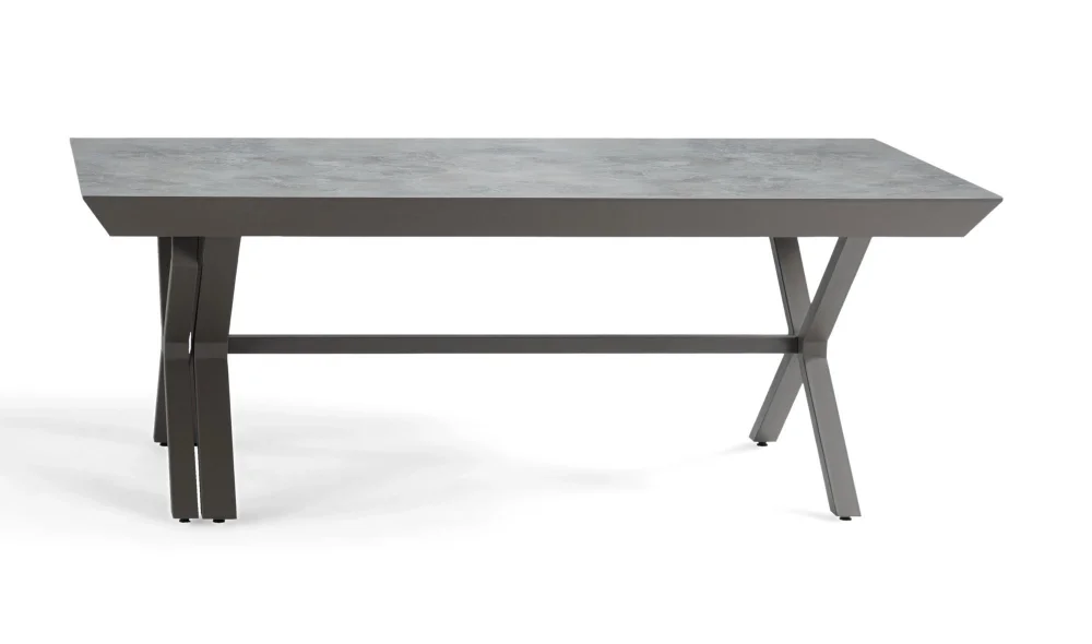 Real Mola Yemek Masası