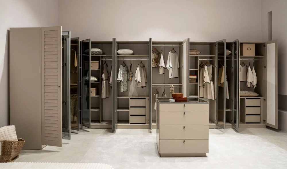 Como Giyinme Dolabı