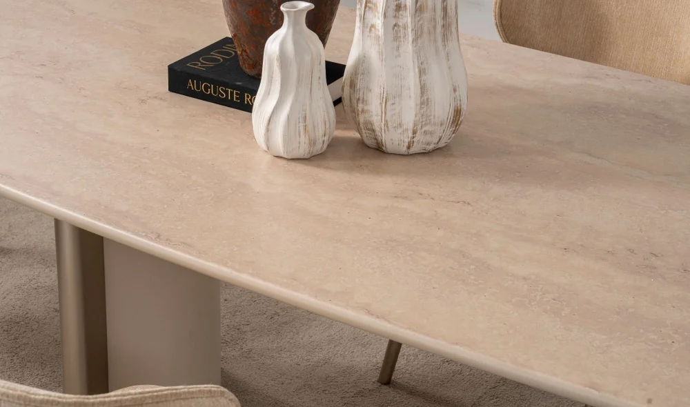 Pergamon Yemek Masası