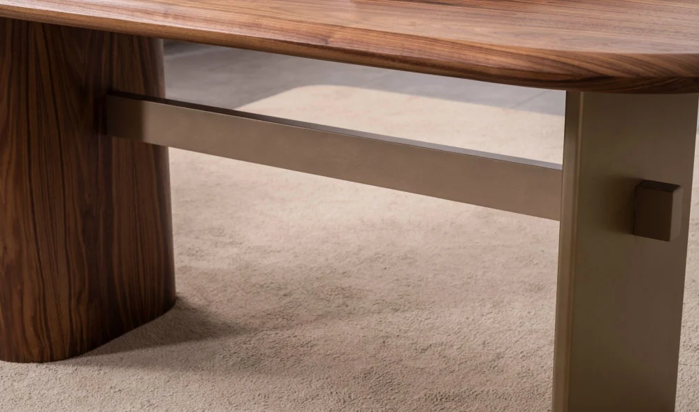 Lugano Yemek Masası