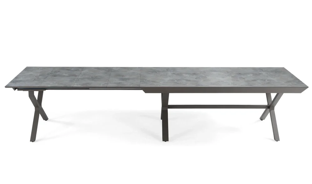 Real Mola Yemek Masası