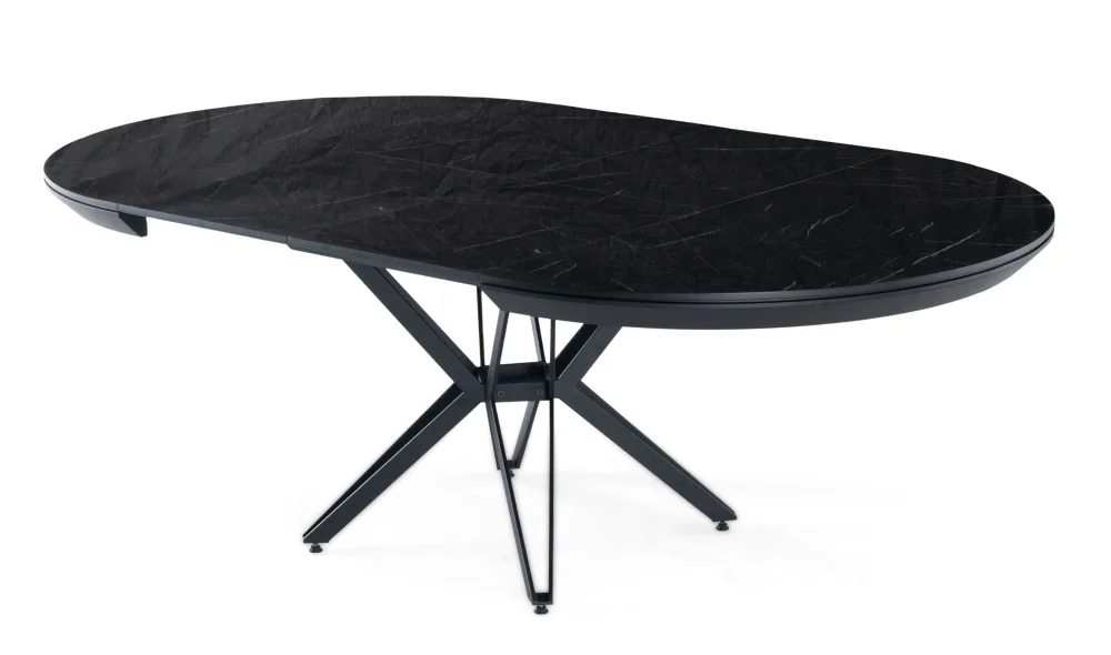 Pacific Royal Yemek Masası