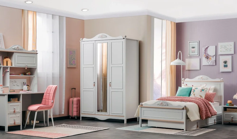 Alya Şifonyer ve Ayna