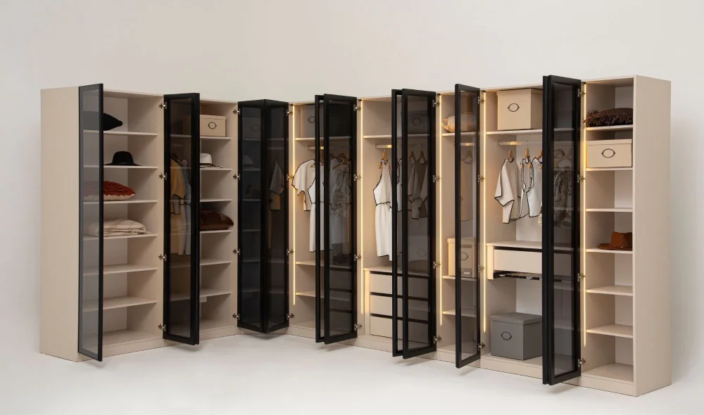 Aral Giyinme Dolabı