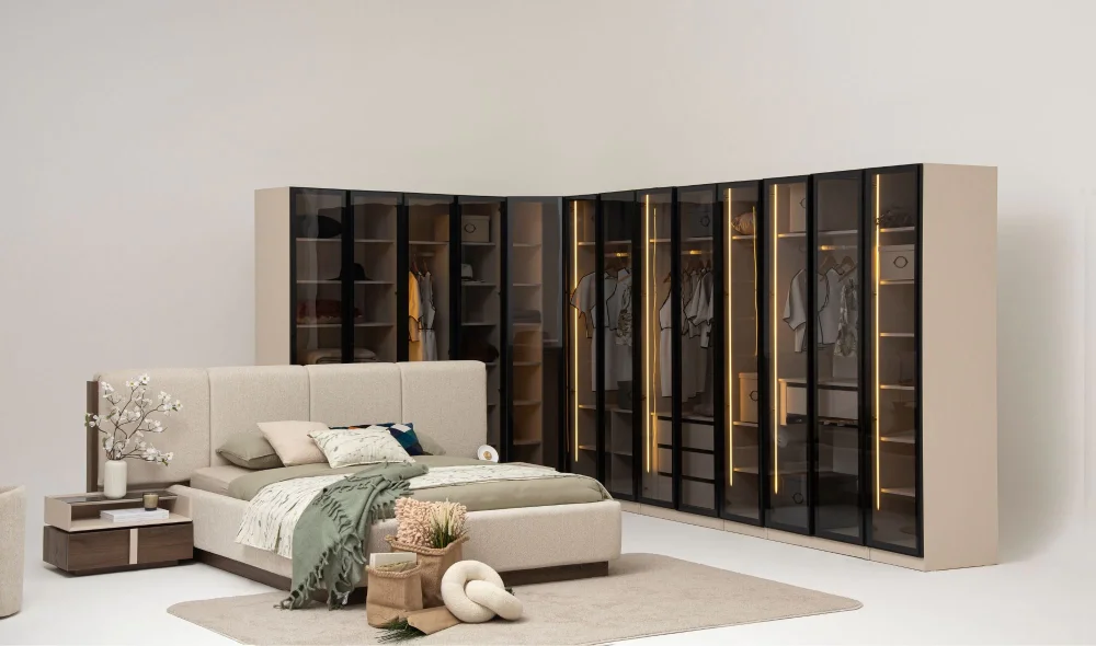 Aral Giyinme Dolabı