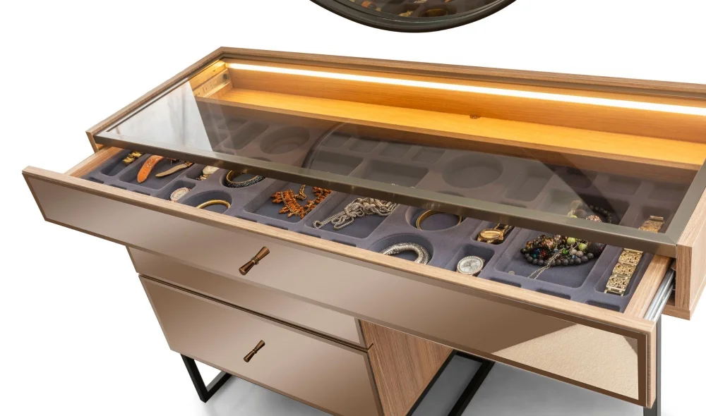 Bronz Ceviz Şifonyer ve Ayna