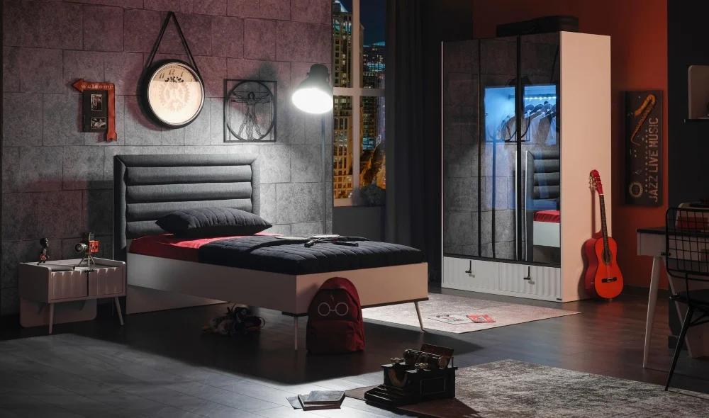 Cool 3 Kapaklı Dolap (Cam)