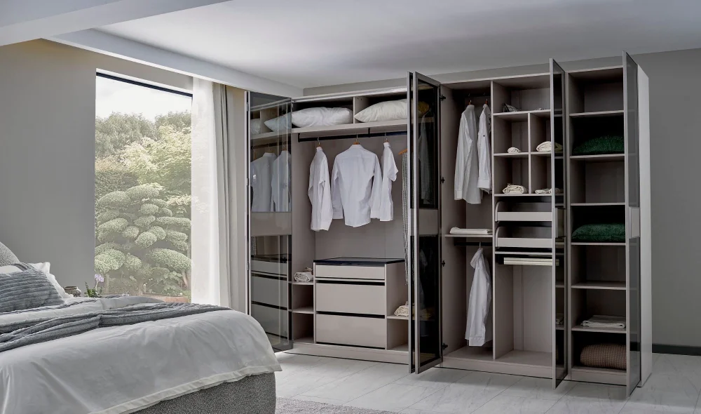 Dolunay Giyinme Dolabı