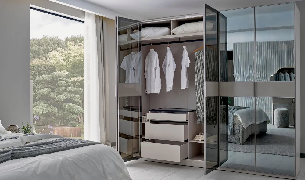 Dolunay Giyinme Dolabı