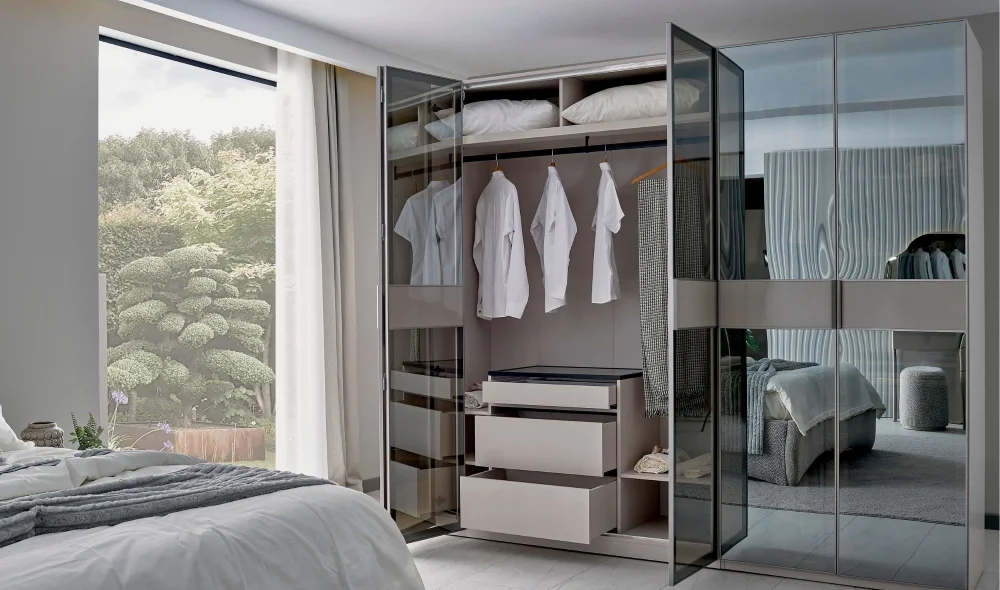 Dolunay Giyinme Dolabı