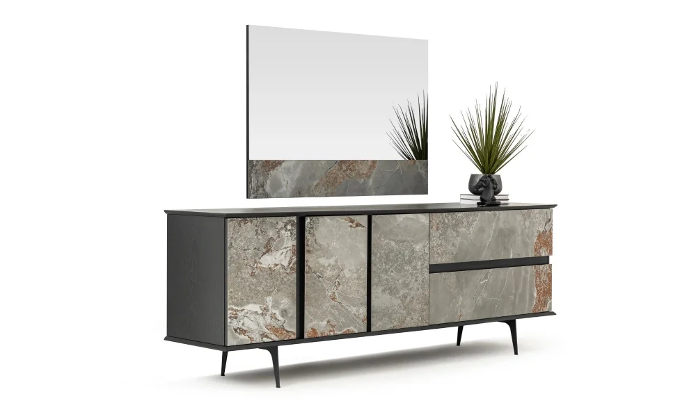 Ellie Konsol ve Ayna