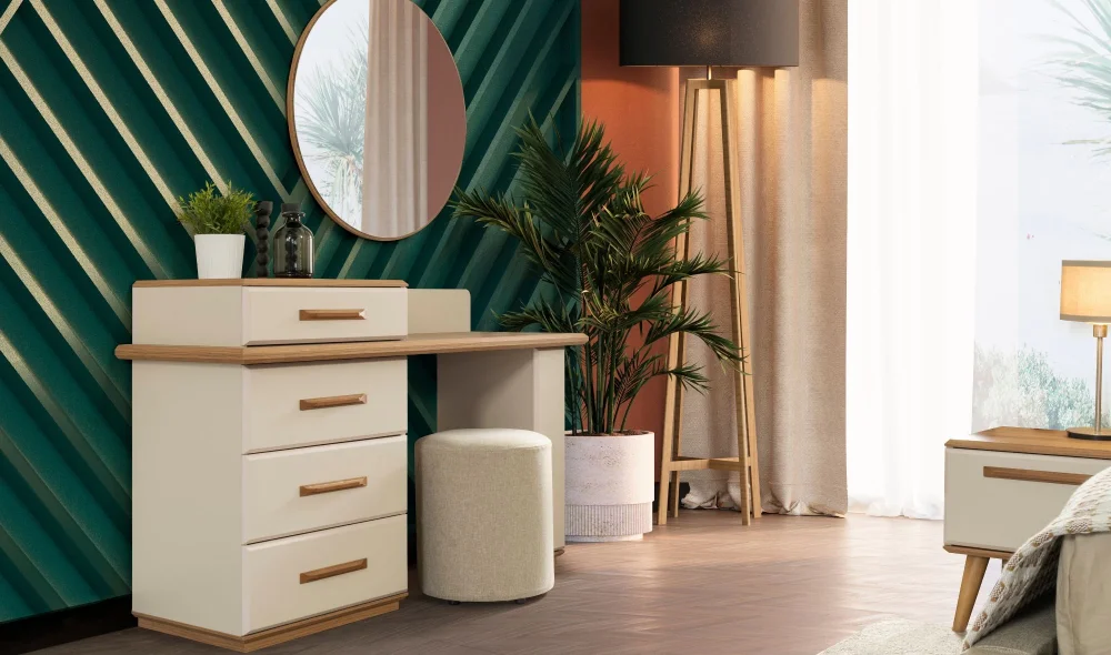 Liza Şifonyer ve Ayna