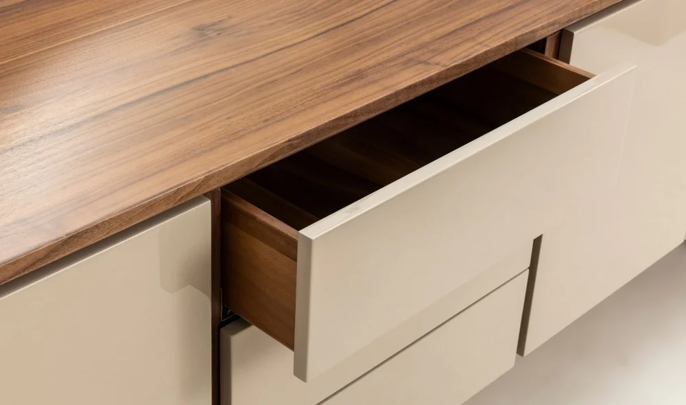 Novas Konsol ve Ayna