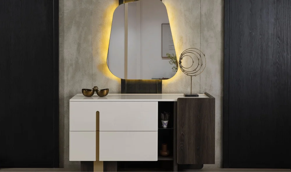 Pedro Şifonyer ve Ayna