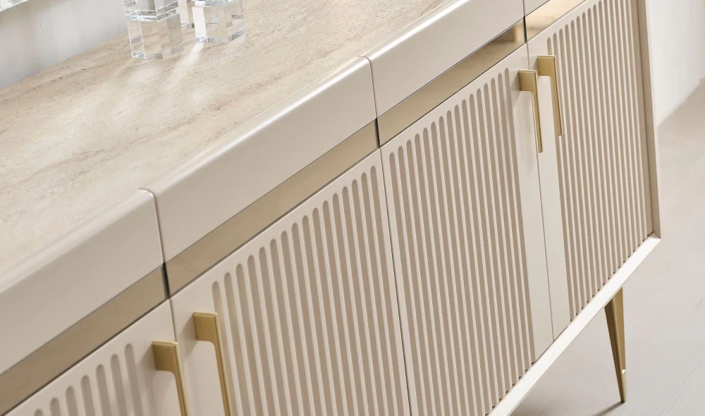 Tesla Konsol ve Ayna