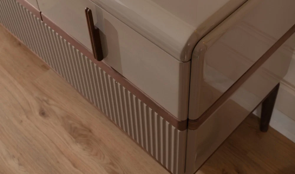 Tokyo Konsol ve Ayna