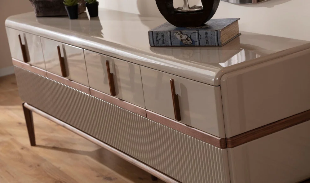 Tokyo Konsol ve Ayna