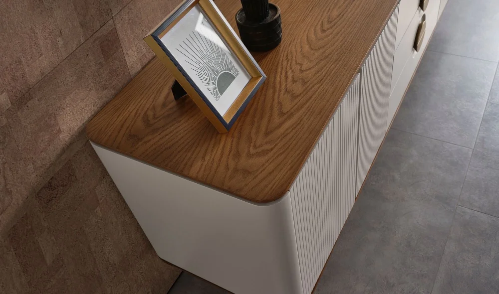 Viola Konsol ve Ayna