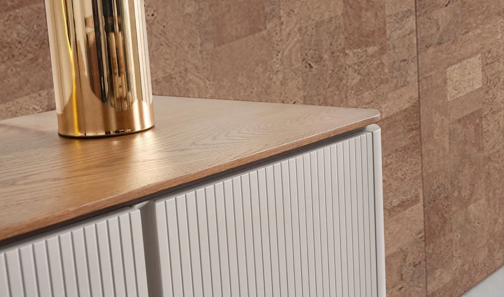 Viola Konsol ve Ayna