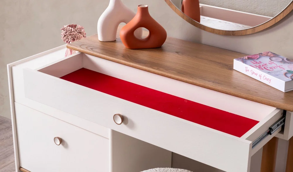 Virjin Şifonyer ve Ayna