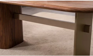 Lugano Yemek Masası