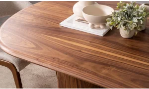 Lugano Yemek Masası