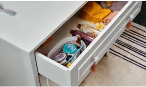 Alya Şifonyer ve Ayna