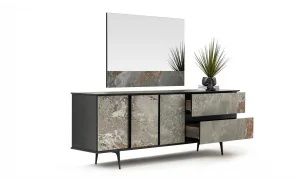 Ellie Konsol ve Ayna