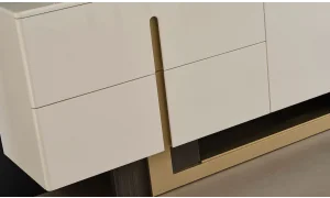 Pedro Konsol ve Ayna