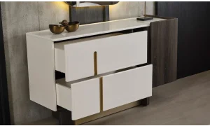 Pedro Şifonyer ve Ayna