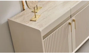 Tesla Konsol ve Ayna